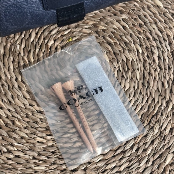 NWT ⛳️ Coach Golf Pouch Set - Picture 9 of 16